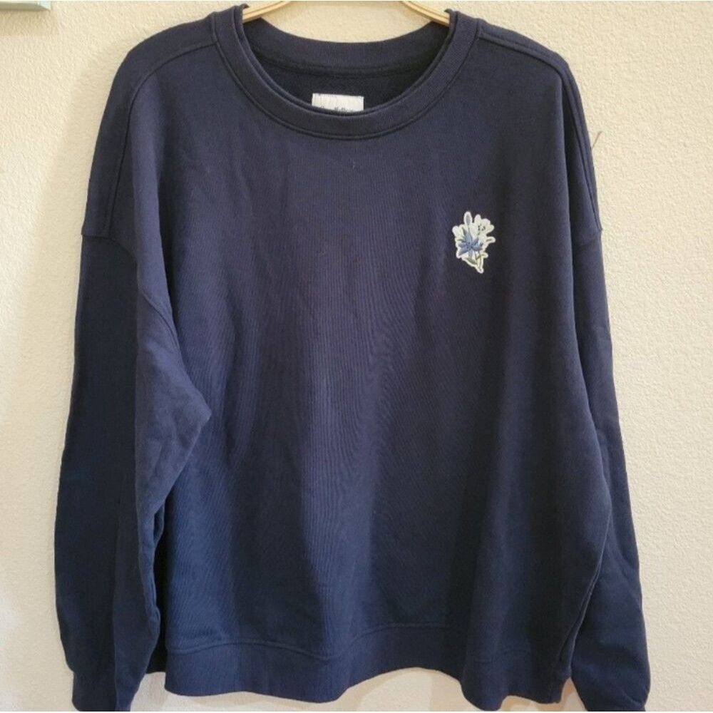 Goodfellow  Co Dark Blue Crewneck Sweatshirt Mens Small Oversized Unisex